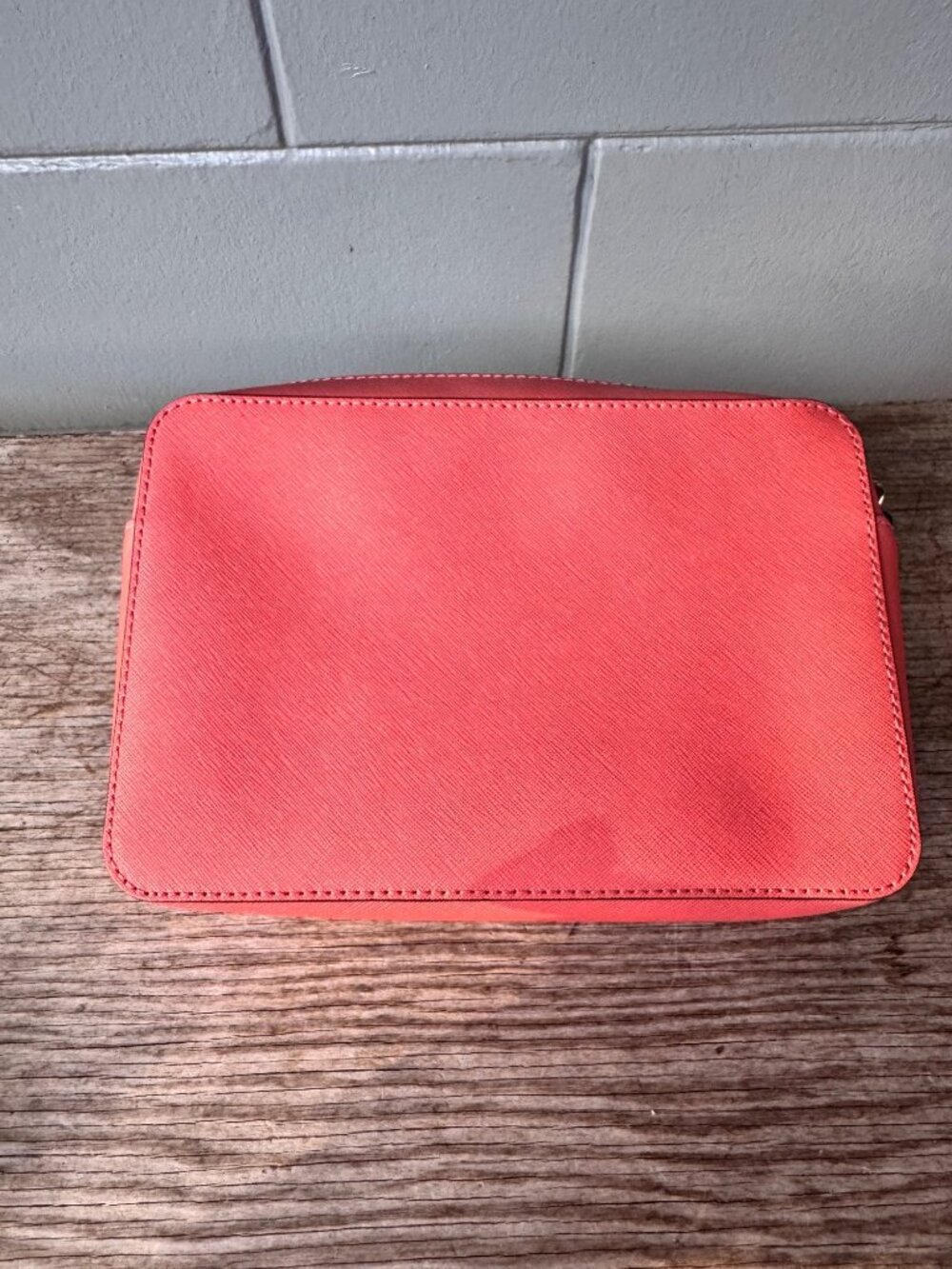 Michael Kors Coral Saffiano Double Zip Crossbody Bag Gold Hardware MK Logo Linin - Picture 2 of 7